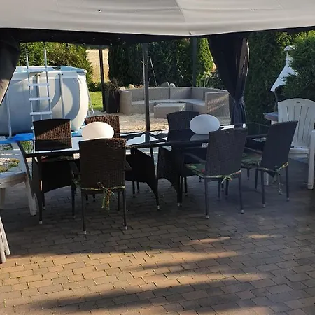 Villa Dom Miedzy Jeziorami I Morzem